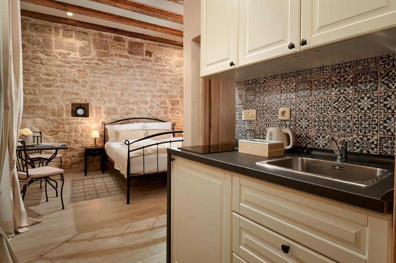 Rustic Apartments Sv Frane In The Old Town Šibenik Exterior foto
