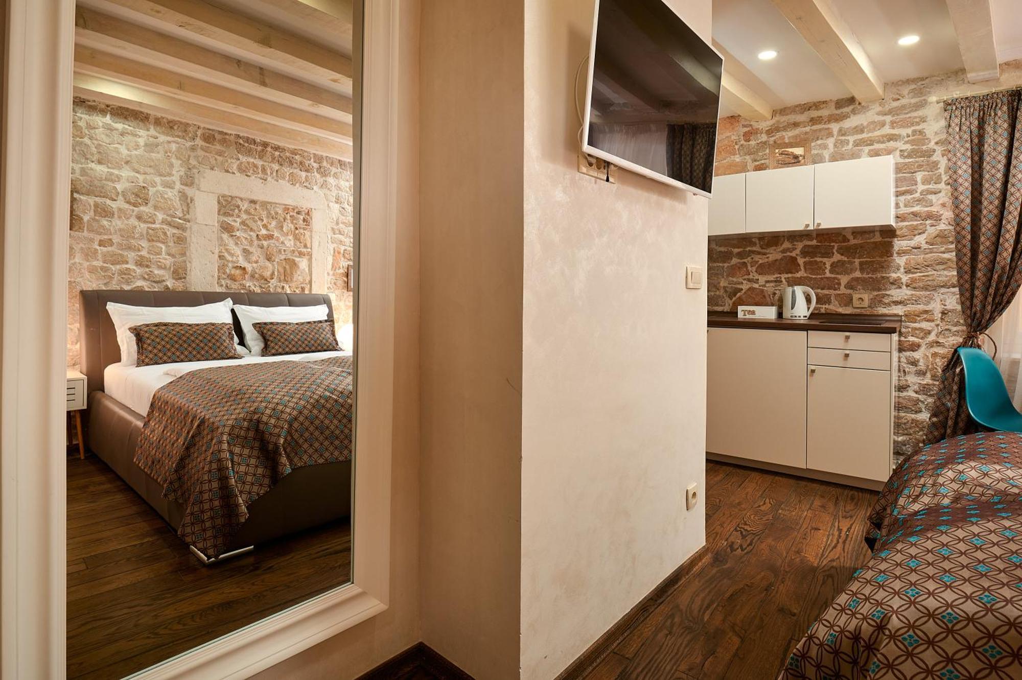 Rustic Apartments Sv Frane In The Old Town Šibenik Exterior foto